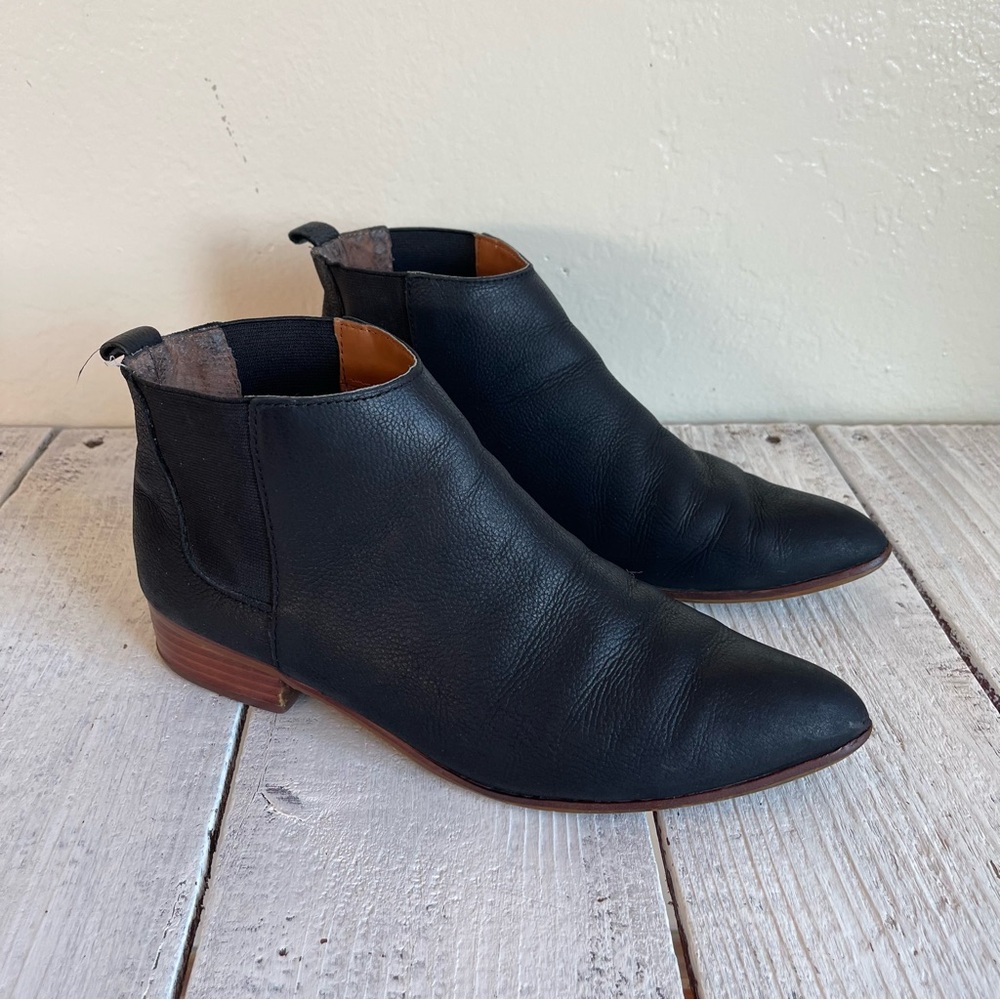 Gap Women’s Black Leather Ankle Boots size 7.5 - Picture 2 of 9